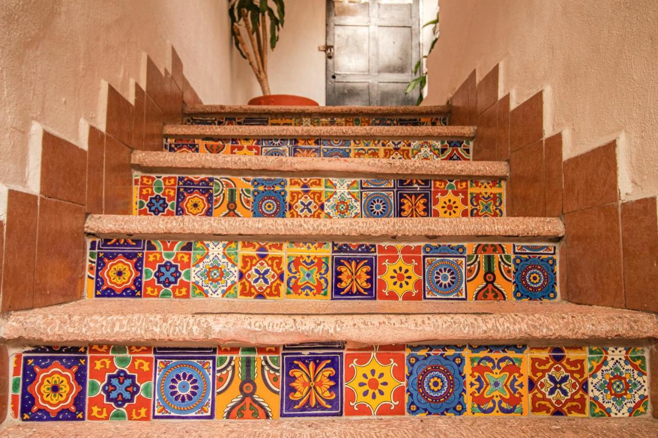 Hotel Posada De Roger Пуэрто-Вальярта Экстерьер фото