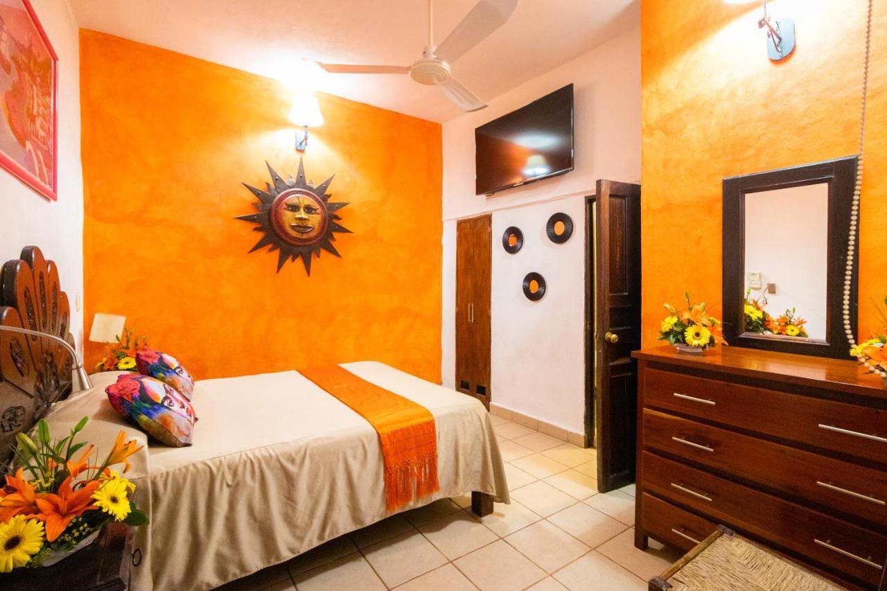 Hotel Posada De Roger Пуэрто-Вальярта Экстерьер фото