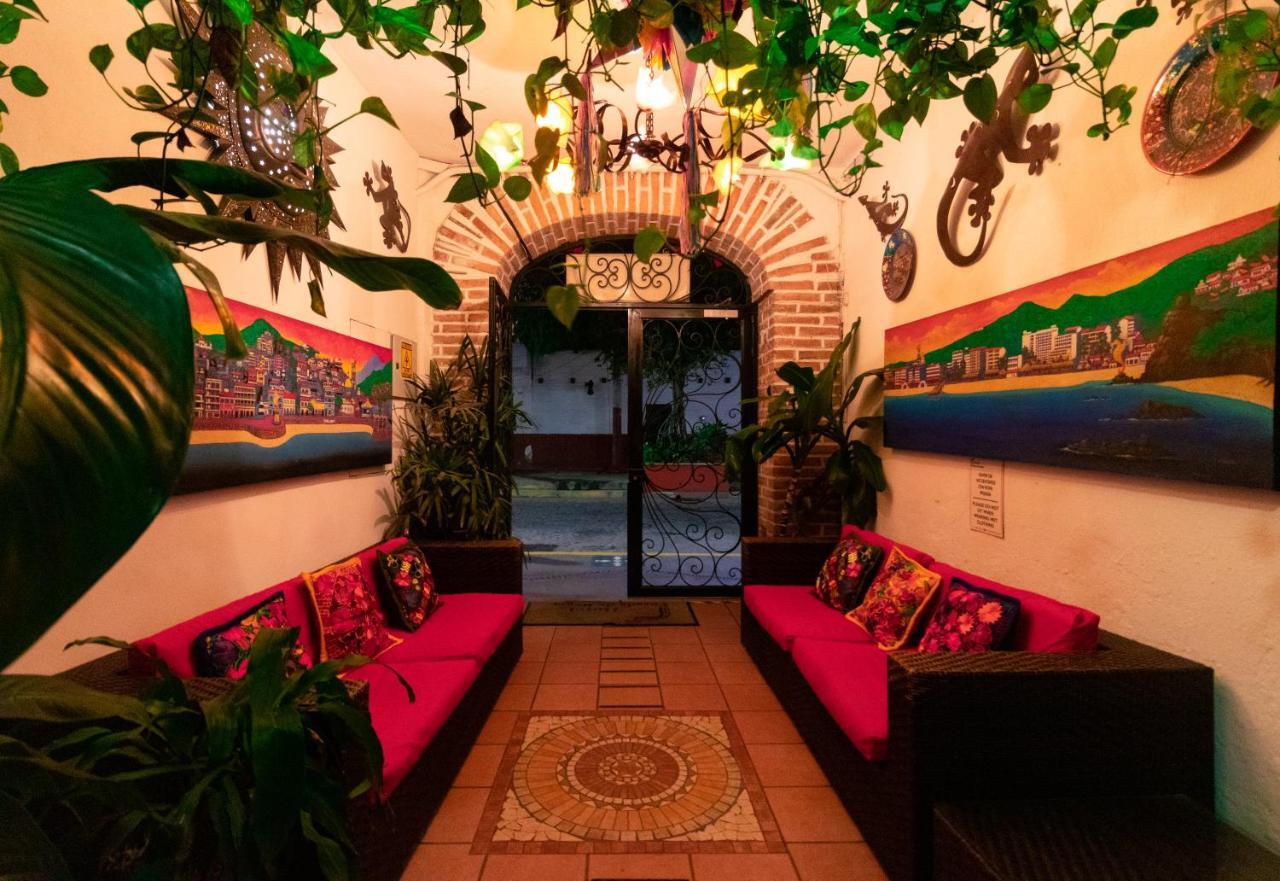 Hotel Posada De Roger Пуэрто-Вальярта Экстерьер фото